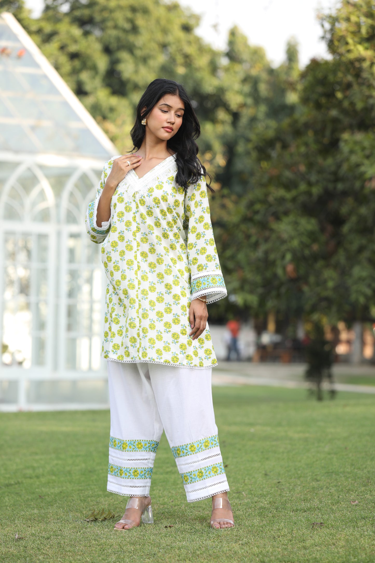 Chambric Cotton Delight - V-Neck Floral Kurta with White Pants