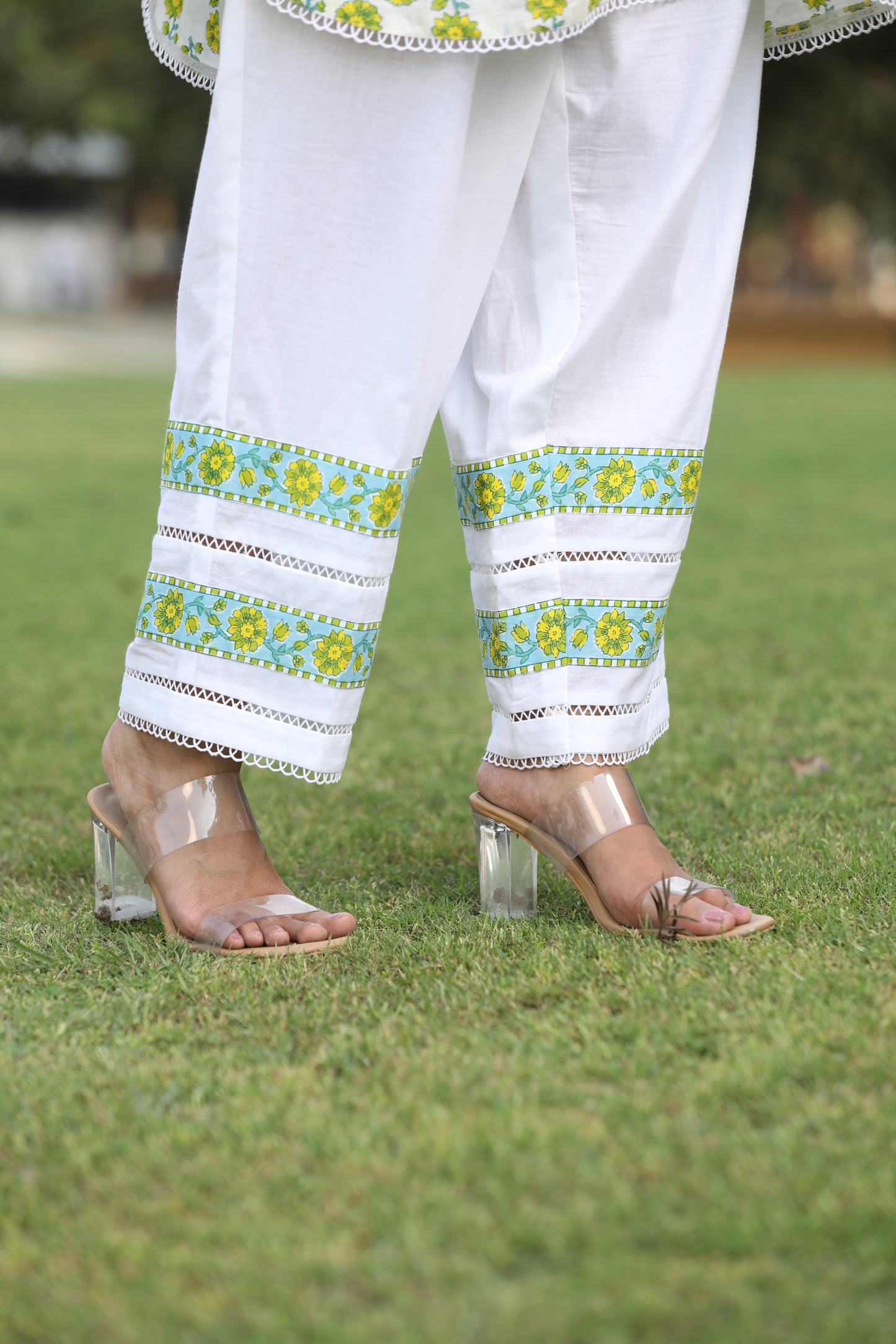 Chambric Cotton Delight - V-Neck Floral Kurta with White Pants