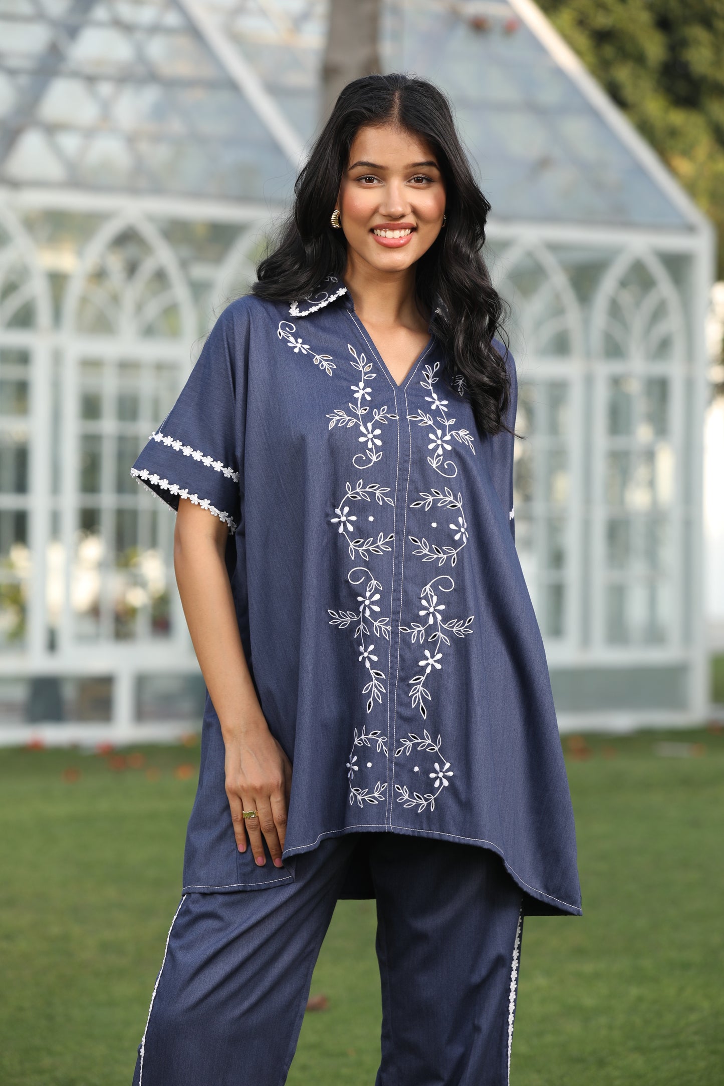 Embroidered Lace Bloom Denium Pair