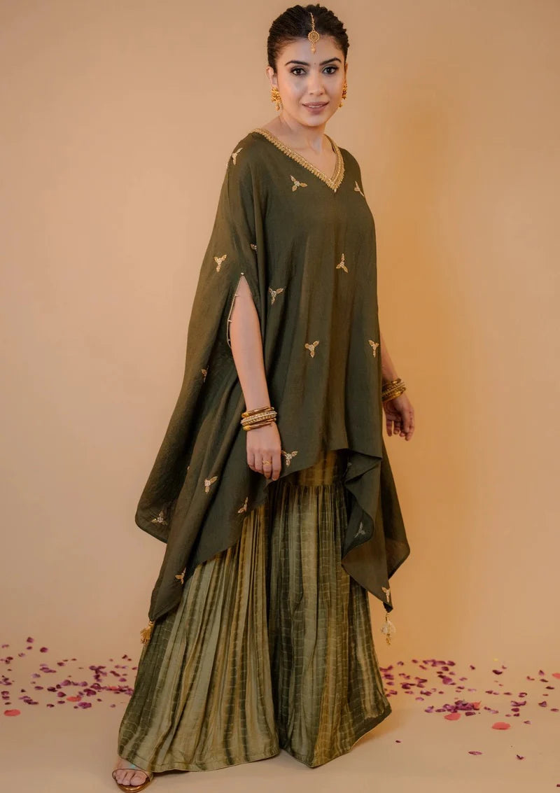 Traditional Outfits for Women this Diwali - Shop Now