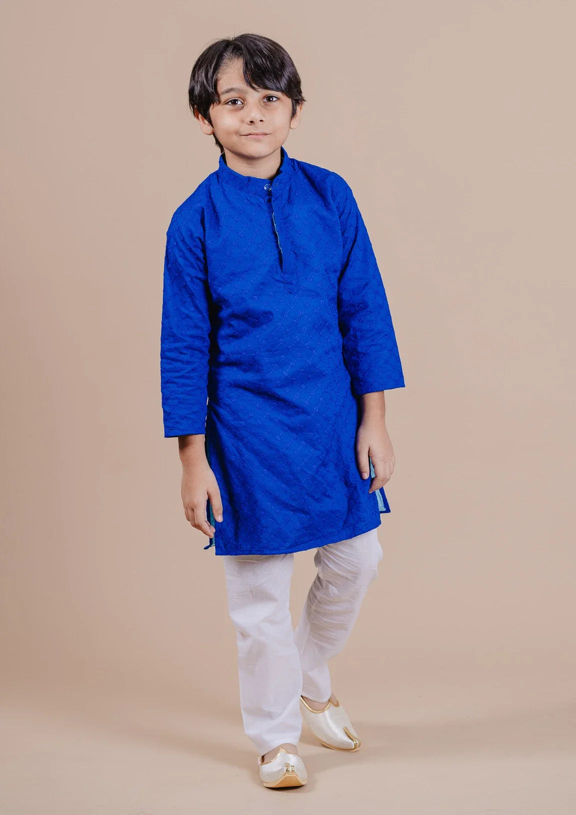 CHIKANKARI KURTA PYJAMA SET