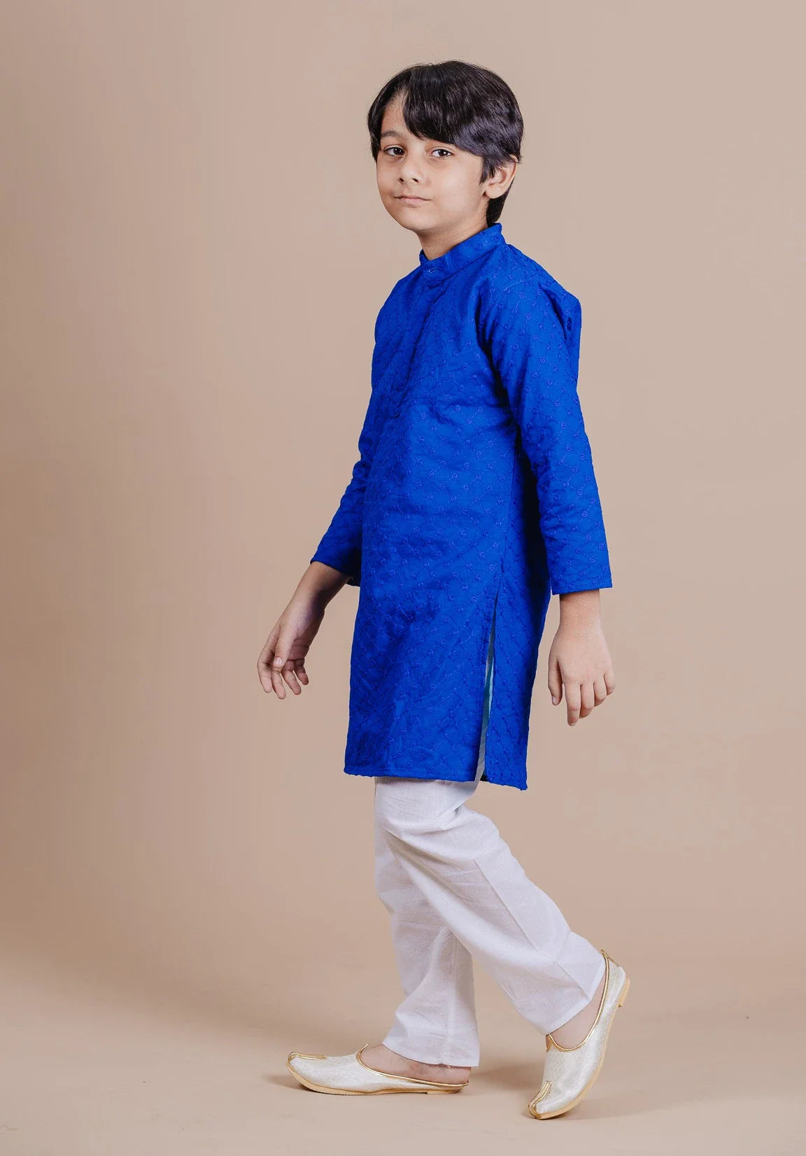 CHIKANKARI KURTA PYJAMA SET