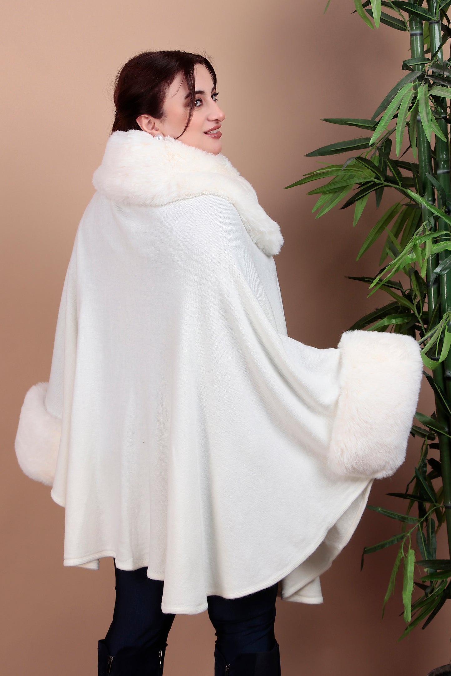 Elegant Faux Fur Trimmed Cape